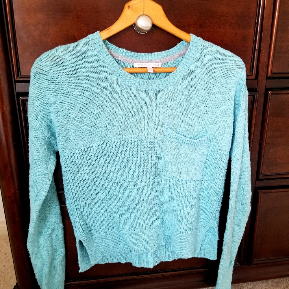 Victoria's Secret Copped Sweater XS